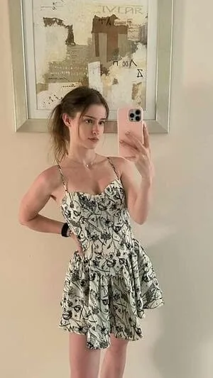 Nazlı - Başakşehir Escort