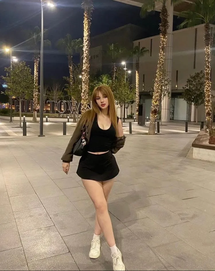 Özlem - Başakşehir Escort