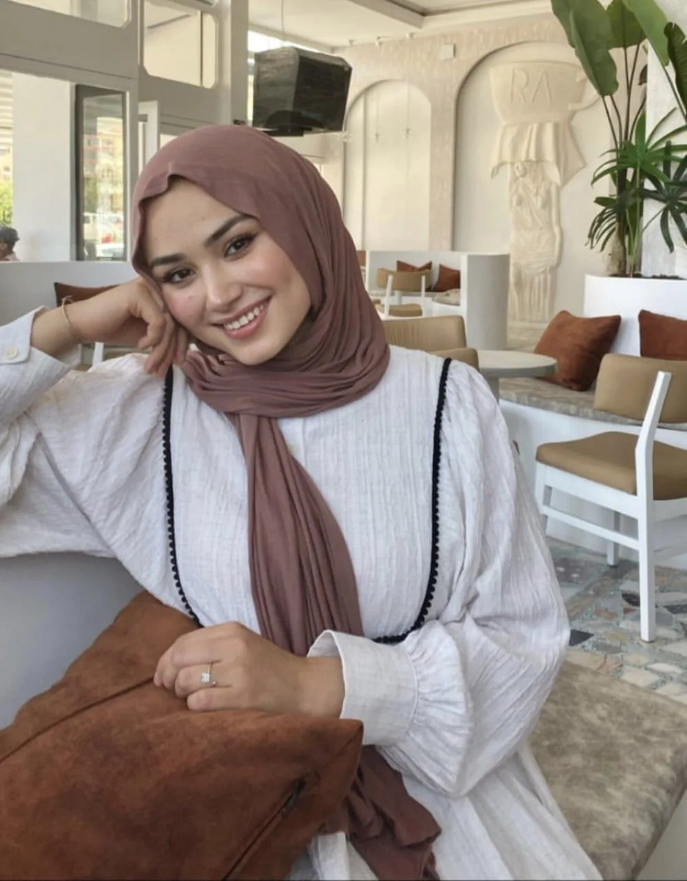 Gamze - Başakşehir Escort