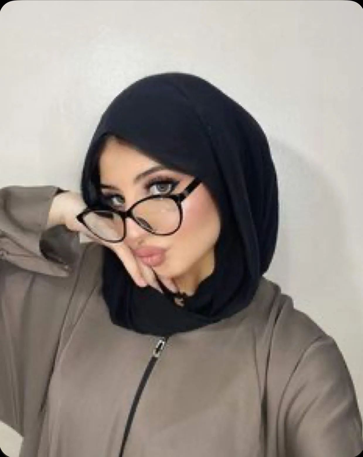 Acelya - Başakşehir Escort