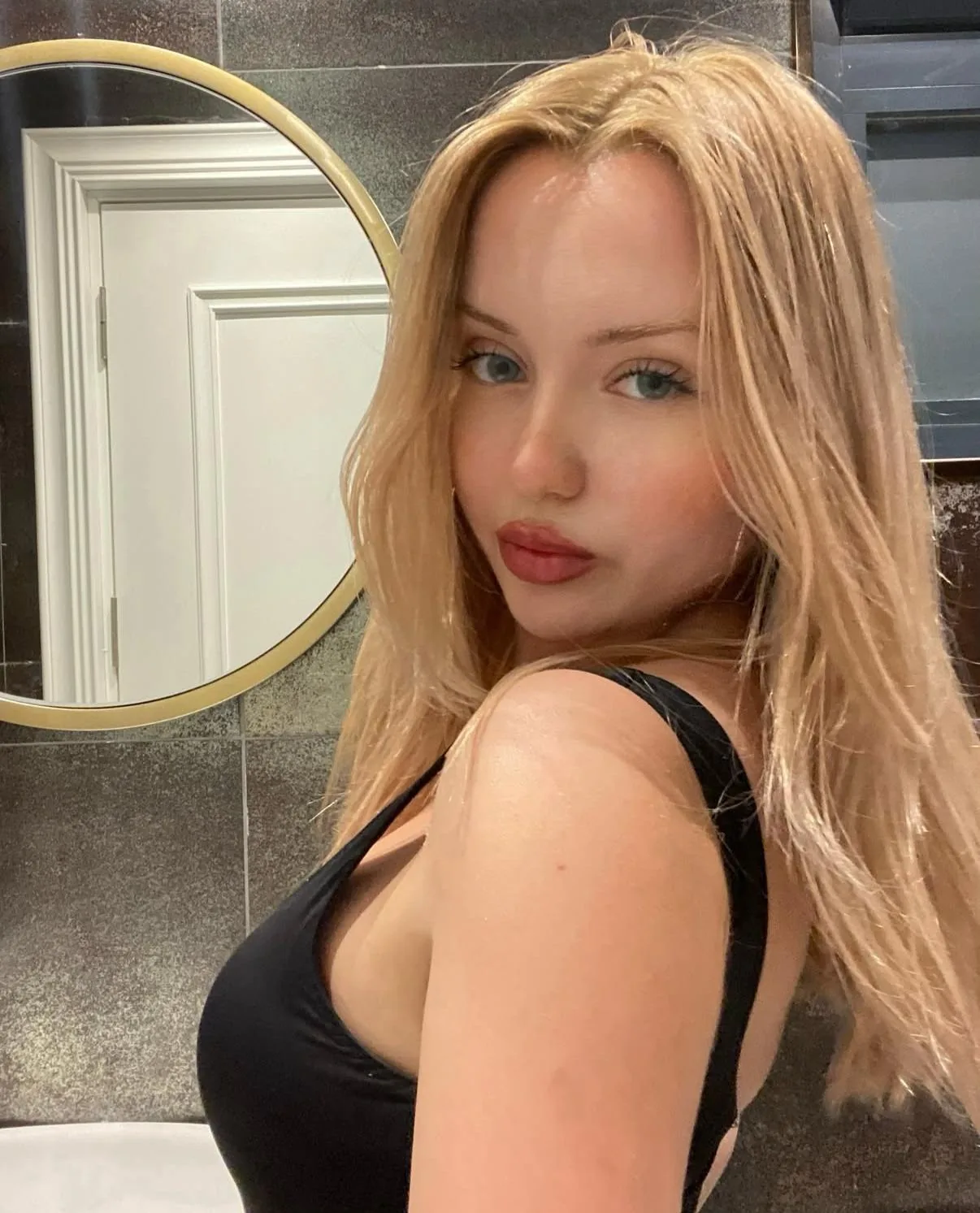 Eda - Başak, Başakşehir Escort